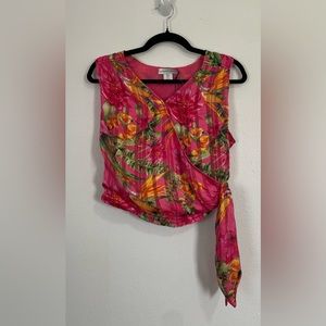 NWT Cupcakes and Cashmere top size small